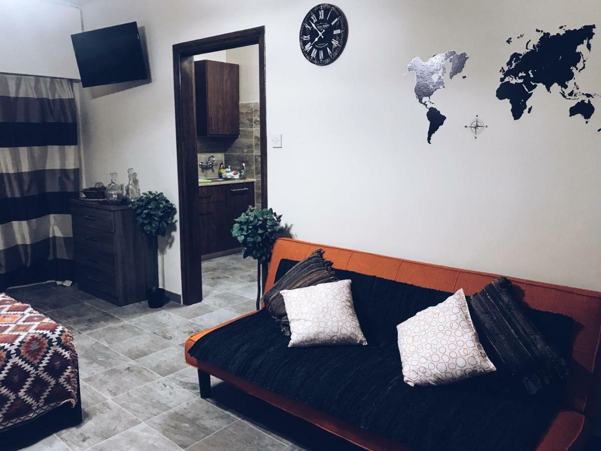 Studio In Heart Of ليماسول المظهر الخارجي الصورة